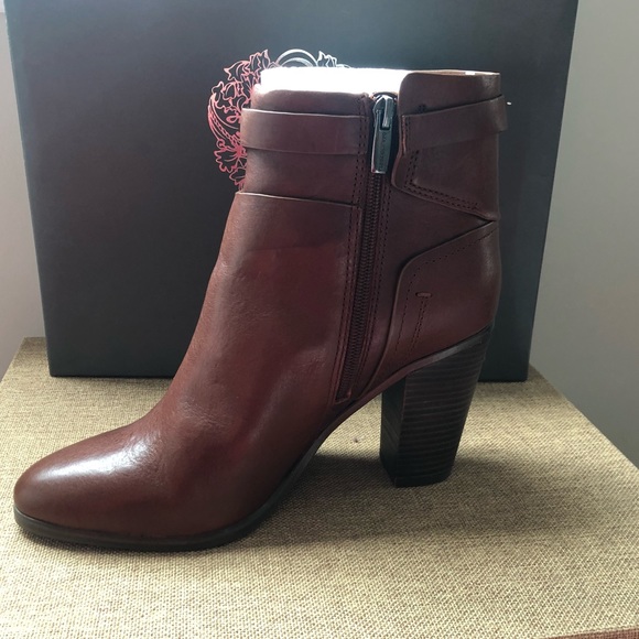 Vince Camino Booties - Picture 3 of 5